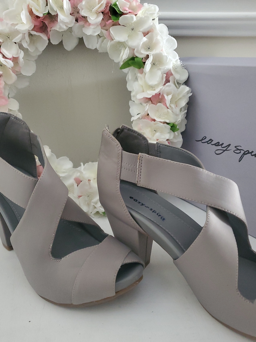 Easy Spirit Women's Gray Block Heel Sandals
